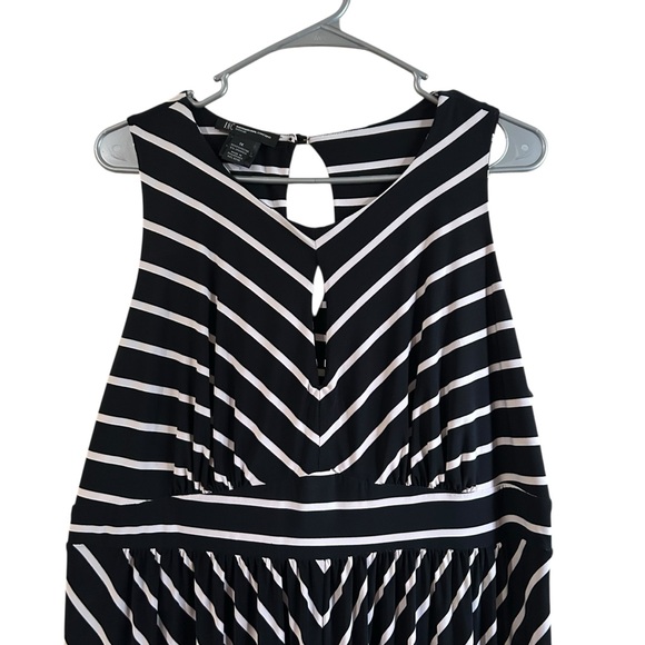 INC International Concepts Black and White Chevron Maxi Dress - Picture 2 of 9